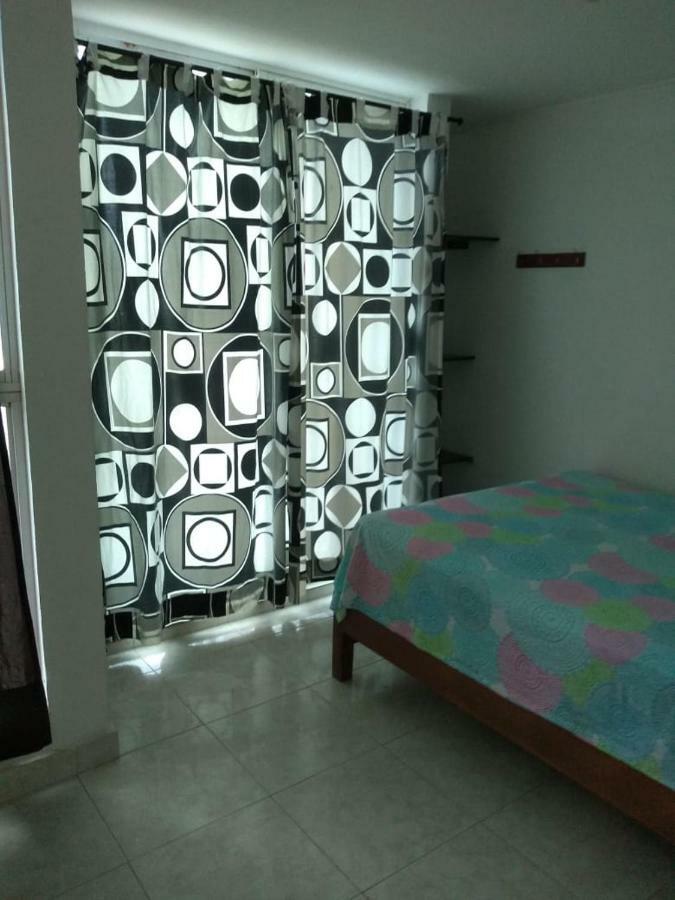 Muy Economico En Casa Completa Cerca Al Terminal De Buses, Visite Santa Marta Sin Invertir Grandes Sumas En Alojamiento Hébergement de vacances Santa Marta (Magdalena)